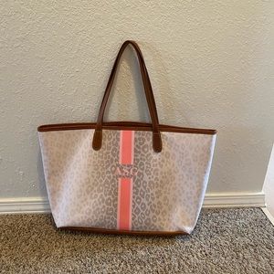 VGUC Barrington St Anne Zipper Tote